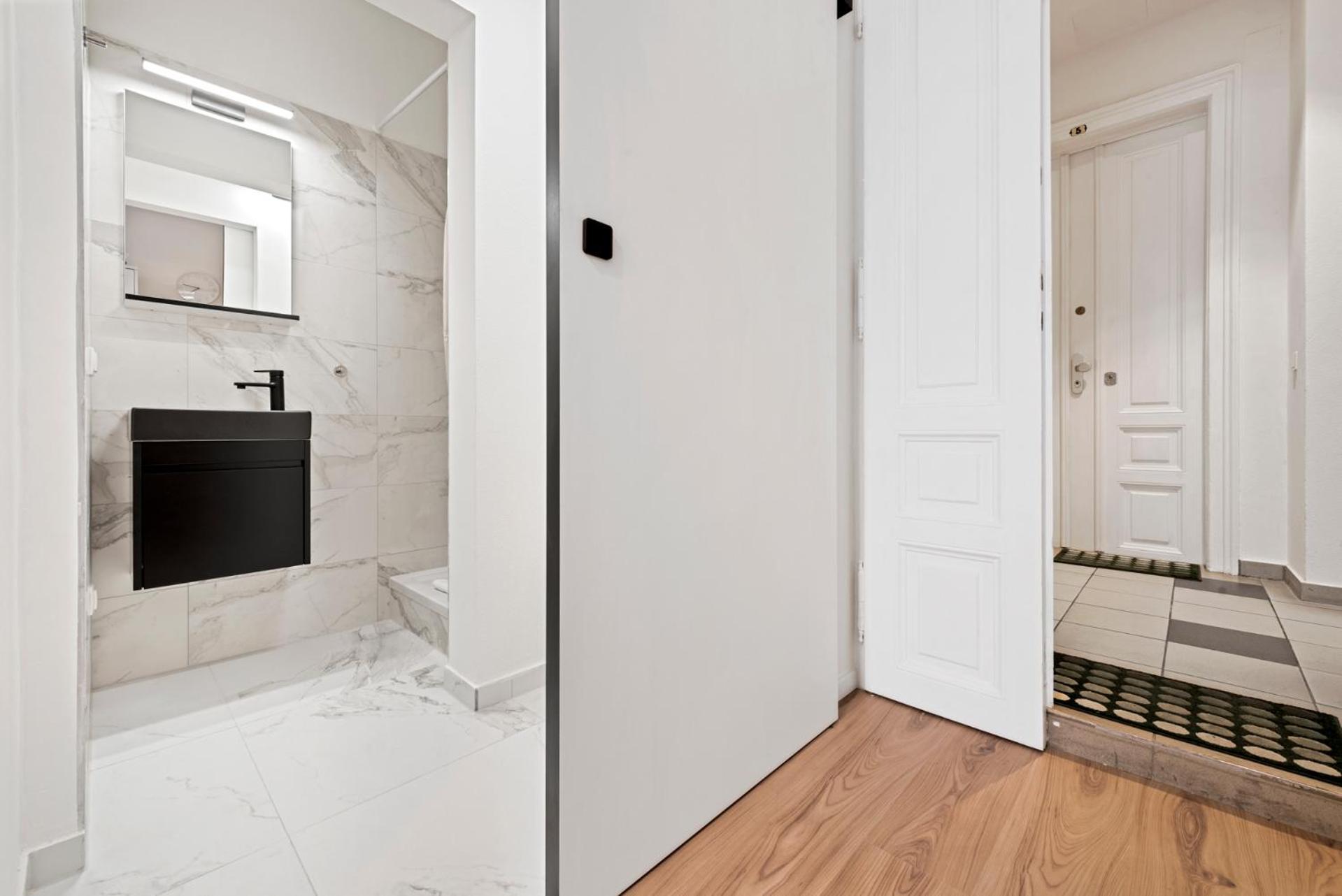 Cozy City Apartment - 15 Min To City-Centre - Contactless 24H Check-In Bécs Kültér fotó